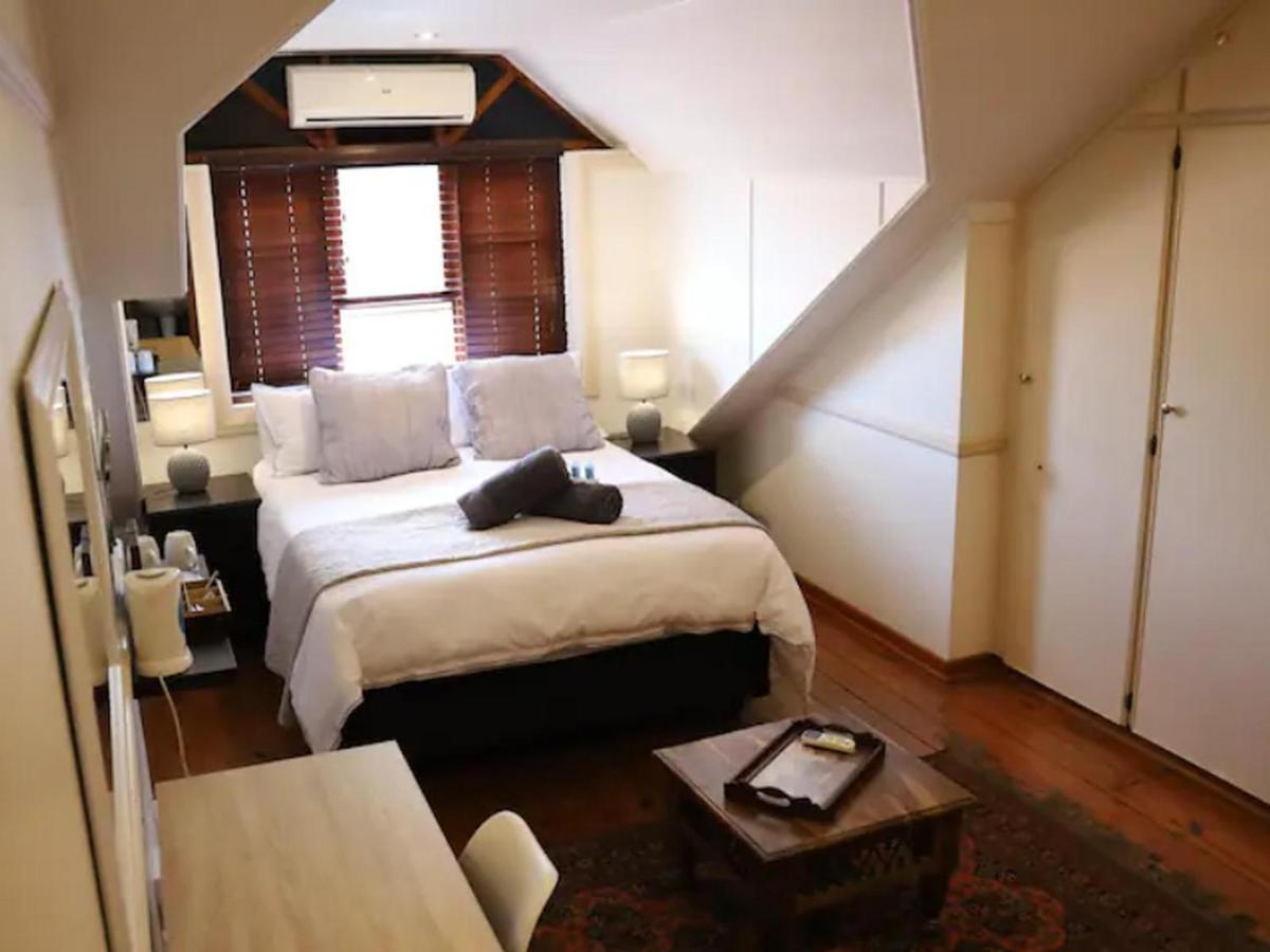The Oak Potch Guesthouse Potchefstroom Ngoại thất bức ảnh