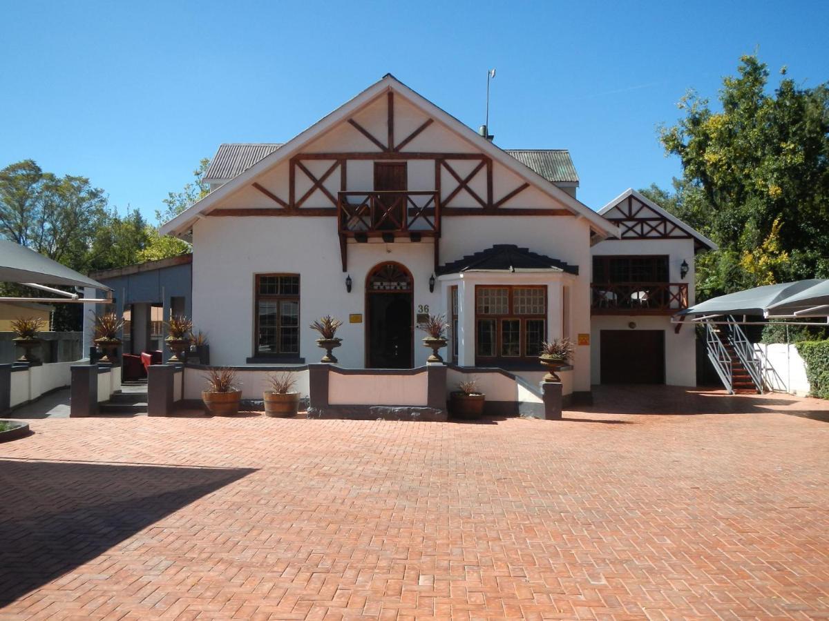 The Oak Potch Guesthouse Potchefstroom Ngoại thất bức ảnh